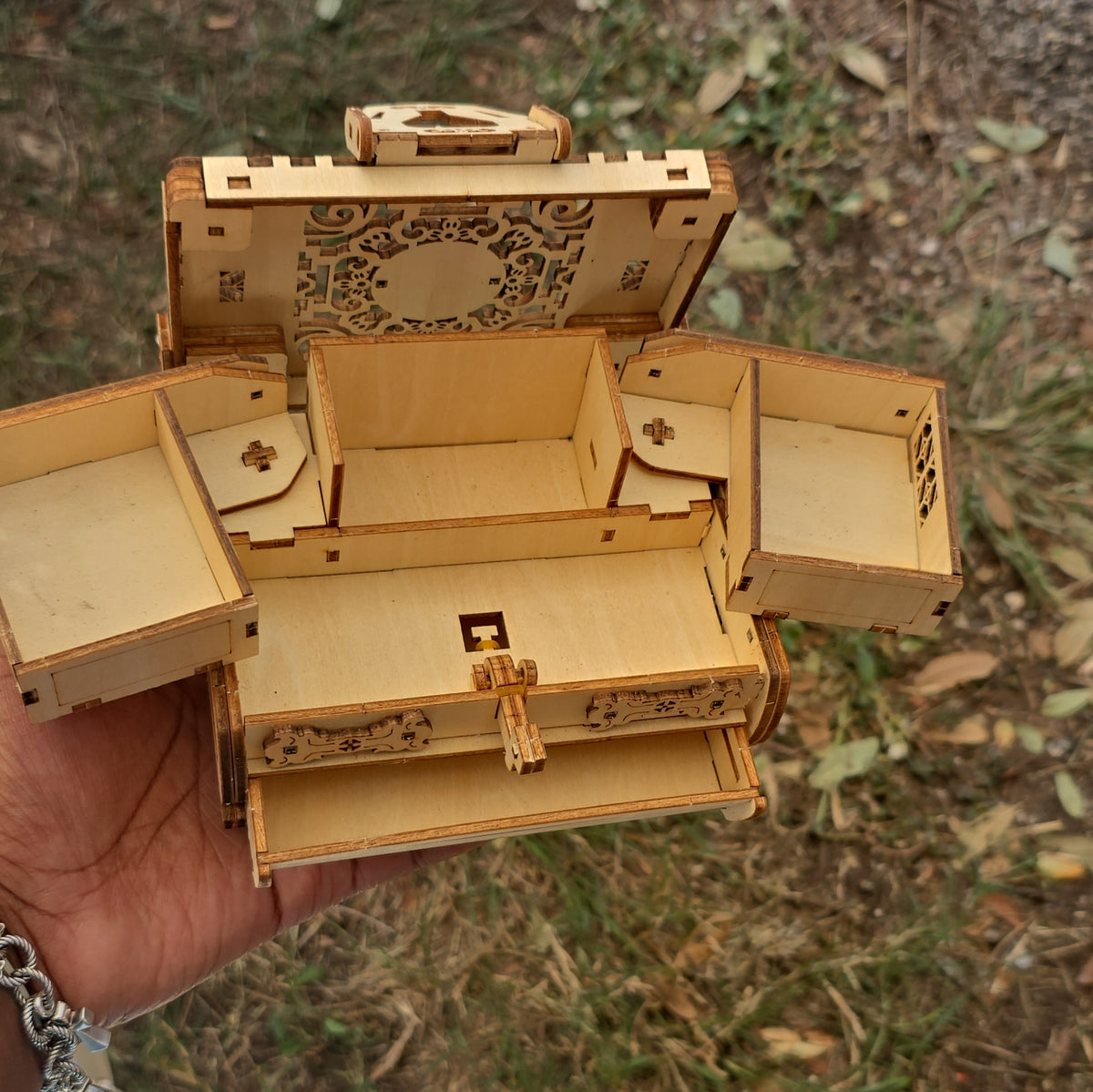 3D Wooden Jewelry Box Puzzle, Lidded Compartments, Fully Assembled Model