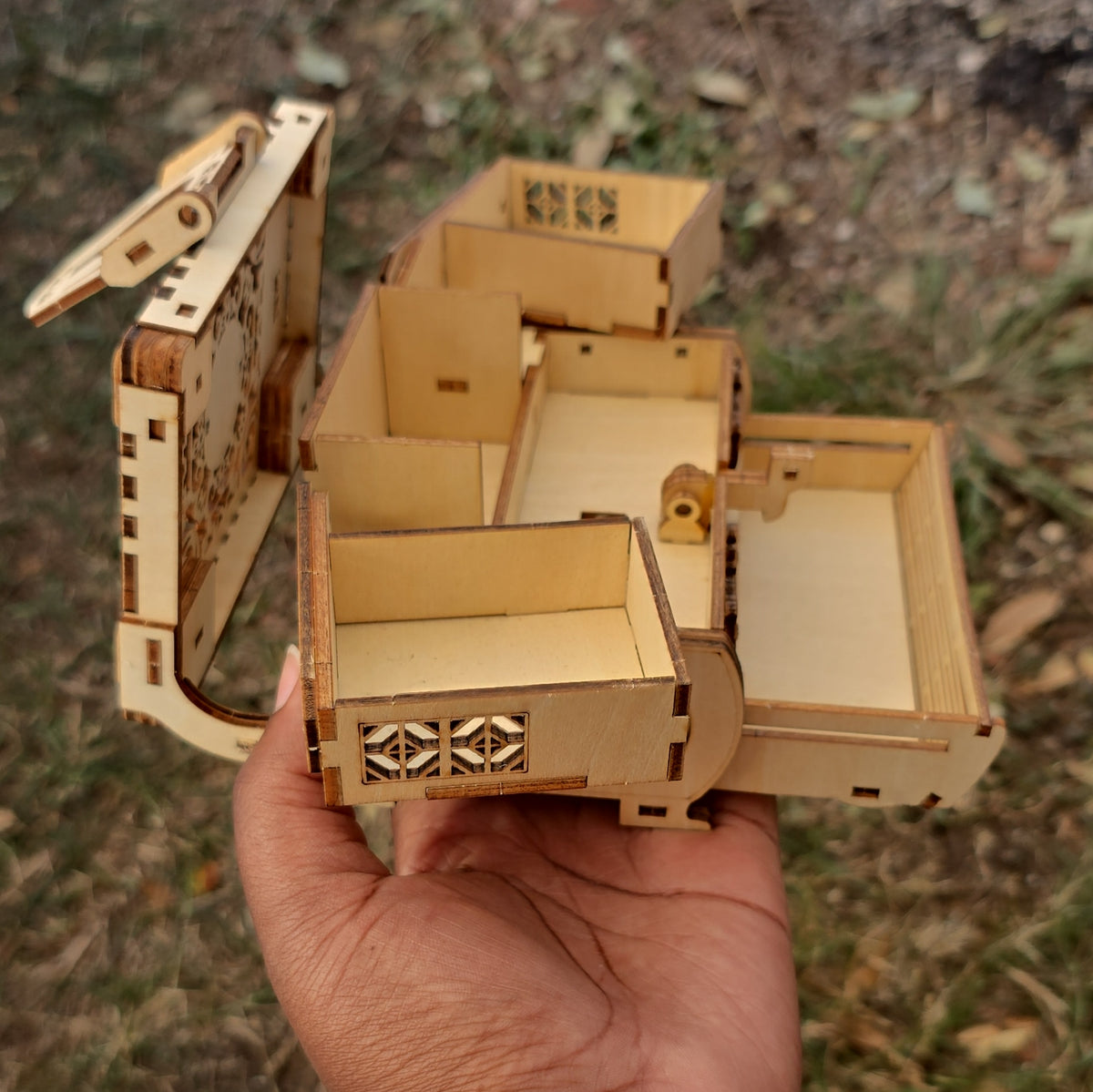 3D Wooden Jewelry Box Puzzle, Lidded Compartments, Fully Assembled Model